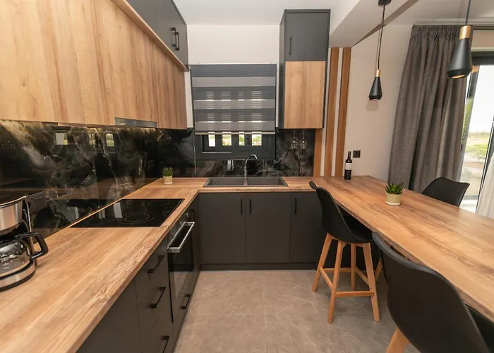 아파트 Aurora 5 Sea View Near The 마르마리