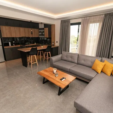 Aurora 5 Sea View Near The מרמרי