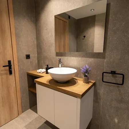 Aurora 5 Sea View Near The *