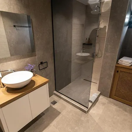 Aurora 5 Sea View Near The מרמרי